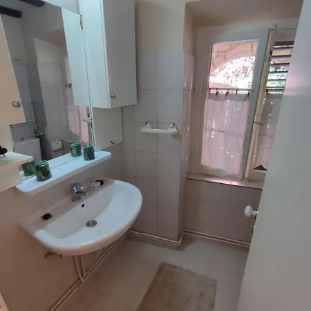 Mary's Studio Apartman *